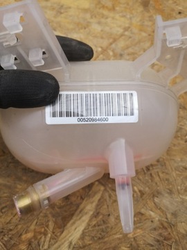 JEEP COMPASS II NÁDOBKA VYROVNÁVACÍ 520984600