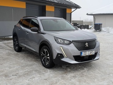 Peugeot 2008 II SUV 1.2 PureTech 130KM 2022 Peugeot 2008 Rezerwacja 1.2 Benzyna 130KM, zdjęcie 17