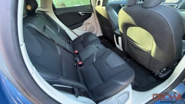 Volvo V40 II Cross Country D3 150KM 2015 Volvo V40 2.0d3 204KM bi xenon asyst.park Navi kamera panorama zamiana 1, zdjęcie 28