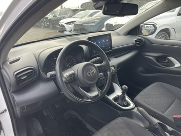 Toyota Yaris IV Hatchback 1.5 Dynamic Force 125KM 2024 Toyota Yaris Klimatyzacja Kamera cofania Tempomat, zdjęcie 8