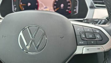 Volkswagen Passat B8 Variant Facelifting 2.0 TDI SCR 200KM 2022 Volkswagen Passat Variant 2.0TDI 200KM ACC Virt.Co, zdjęcie 17