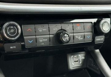 Jeep Compass II SUV Plug-In Facelifting 1.3 GSE T4 190KM 2021 Jeep Compass Plug-In Kamera Tempomat ACC Skora Automat Led FV23, zdjęcie 25