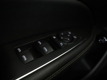 Opel Insignia II Sports Tourer Facelifting 2.0 Diesel 174KM 2021 Opel Insignia Automat Navi Czujniki parkowania, zdjęcie 38