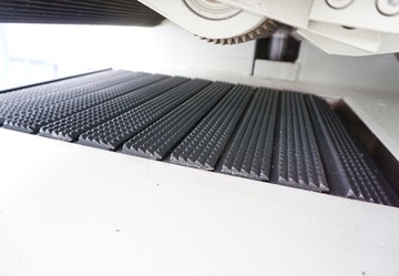 ПИЛА МНОГОГУСЕНИЧНАЯ 2-ВАЛЬНАЯ 2x75кВт TOS SVITAVY