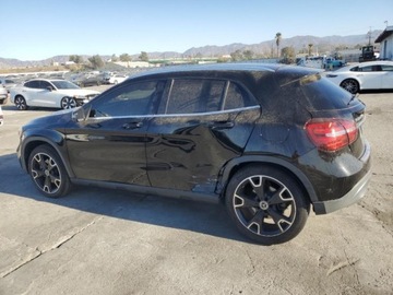 Mercedes GLA I 2018 Mercedes-Benz GLA 2018 MERCEDES-BENZ GLA 250 2.0 Benzyna 221KM, zdjęcie 2