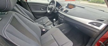 Renault Megane III Hatchback 2.0 16v TCe 180KM 2009 Renault Megane Renault Megane 2.0 16V TCE Privilege 2.0 Benzyna 180KM, zdjęcie 7