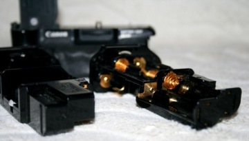 АККУМУЛЯТОРНАЯ РУЧКА CANON BG-E3