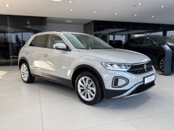 Volkswagen T-Roc I SUV Facelifting 1.5 TSI ACT 150KM 2023 Volkswagen T-Roc Life Podgrzewane fotele Kamera CarPlayAndroid Auto LE, zdjęcie 4