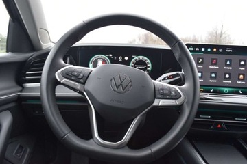 Volkswagen Passat B8 Variant Facelifting 2.0 TDI SCR 150KM 2024 Volkswagen Passat Variant 2.0TDI 150KM Elegance IQ.Drive HAK Masaz ACC Kam, zdjęcie 11