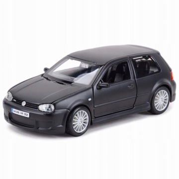 Maisto 31290 Model Volkswagen Golf R32 Skala 1:24