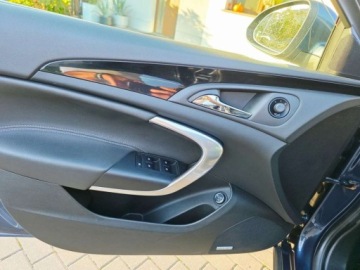 Opel Insignia I Sports Tourer 2.0 CDTI ECOTEC 130KM 2012 Opel Insignia Cosmo___2.0CDTi 130KM Automat___BiXenon LED Wentyle Infinity, zdjęcie 31