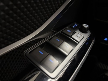 Toyota C-HR I Crossover Facelifting 1.8 Hybrid 122KM 2021 Toyota C-HR 1.8 Hybrid GPF GR Sport Toyota C-HR 1., zdjęcie 20