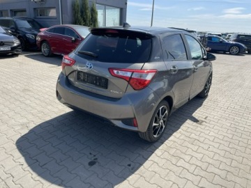Toyota Yaris III Hatchback 5d Facelifting 2017 1.5 Hybrid 100KM 2020 Toyota Yaris Automat Hybryda Klimatronik Kamera, zdjęcie 2