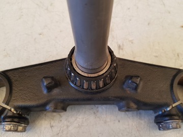 НИЖНЯЯ ПОЛКА ВЕРХНЯЯ ПОЛКА СИДЕНЬЯ SEAT SUZUKI SFV 650 GLADIUS 09-16 полки лаг 2009 SV 16-