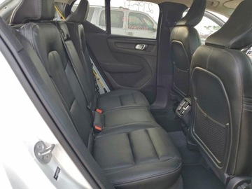 Volvo XC40 2024 Volvo XC 40 Core 2024 2.0 Benzyna 194KM, zdjęcie 10