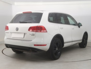 Volkswagen Touareg II SUV 3.0 V6 TDI BlueMotion  245KM 2014 VW Touareg 3.0 TDI, Salon Polska, Serwis ASO, zdjęcie 4