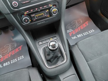 Volkswagen Golf VI Hatchback 5d 1.6 TDI-CR DPF BlueMotion 105KM 2011 Volkswagen Golf Klimatronik Podgrzewane fotele 2xPDC Sensor Alu 1.6 Diesel, zdjęcie 18