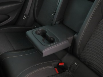 Opel Insignia I Sports Tourer Facelifting 2.0 CDTI Ecotec 170KM 2017 Opel Insignia 2.0D 4x4 Country Tourer Navi, zdjęcie 39