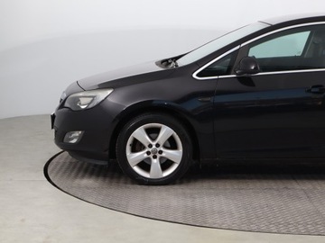 Opel Astra J Hatchback 5d 1.4 Turbo ECOTEC 140KM 2010 Opel Astra 1.4 T, Klima, Klimatronic, Tempomat, zdjęcie 14
