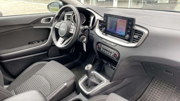 Kia Ceed III Kombi Facelifting 1.5 T-GDI 160KM 2023 Kia Ceed Kombi 1,5 T M 160 KM Salon PL maual 1.5 Benzyna 160KM, zdjęcie 8