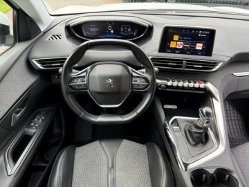 Peugeot 5008 II Crossover 1.2 PureTech 130KM 2017 Peugeot 5008 7 foteli Półskóry Panorama Allure, zdjęcie 16