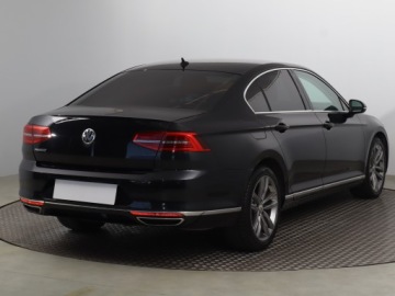 Volkswagen Passat B8 Limousine 2.0 TSI BlueMotion Technology 220KM 2015 VW Passat 2.0 TSI, Salon Polska, Serwis ASO, zdjęcie 4
