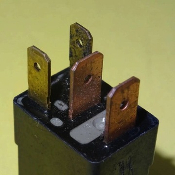 RELÉ HONDA HR-V ACM32221M01 / CM1AF-R-12V NR1297