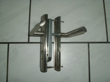 Дверная ручка, знак замка