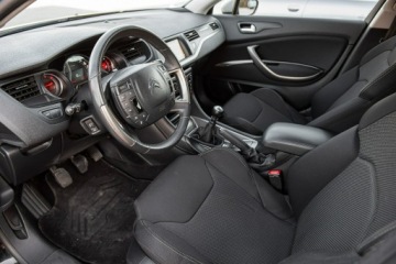 Citroen C5 III Tourer 2.0 BlueHDi 150KM 2017 Citroen C5 2.0 BlueHDI 150KM ! Opłacony ! FV23% !, zdjęcie 5