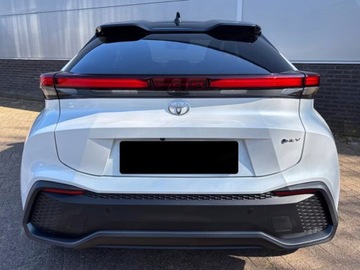 Toyota C-HR II SUV 2.0 Hybrid Dynamic Force 197KM 2025 Od ręki - Style 2.0 Hybrid Dynamic Force 197KM | Podgrzewane fotele!, zdjęcie 4