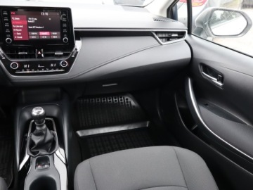 Toyota Corolla XII Sedan 1.5 VVT-i 125KM 2022 Toyota Corolla 1.5 VVT-i, Salon Polska, zdjęcie 7