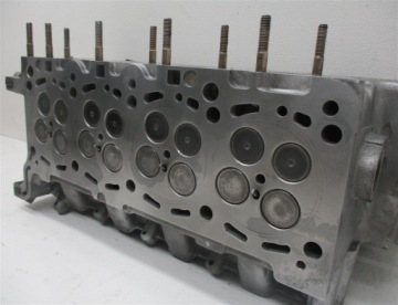 ПРАВАЯ ГОЛОВКА AUDI A8 D4 Q7 4.2 TDI V8 CDS CKD CUD 057354BK