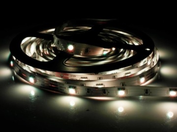 Светодиодная лента RGB 30LED/m 5050 SMD цветная лента 5m