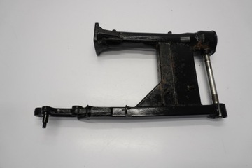 SUZUKI VZ 1600 MARUDER 04-05 ЗАДНИЙ РЫЧАГ + ОСЬ