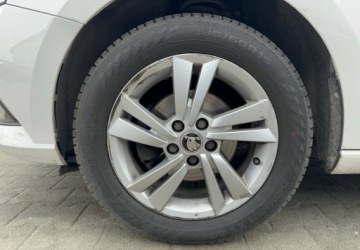 Skoda Fabia III Kombi Facelifting 1.0 TSI 95KM 2021 Skoda Fabia 1.0 TSI 95 KM 5 bieg. manaul Ambition Benzyna 95KM, zdjęcie 9