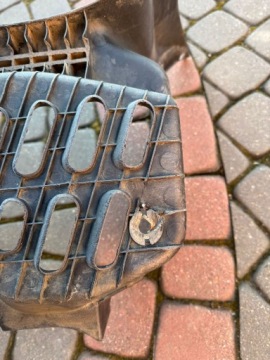 Левая подставка для ног Suzuki LTA 450 / 500 / 700 / 750 Kingquad