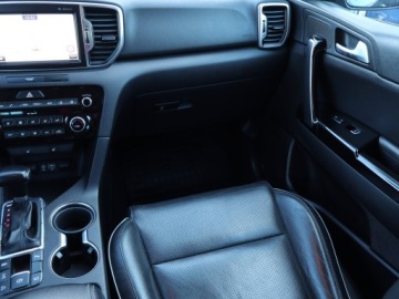 Kia Sportage IV SUV 1.6 T-GDI 177KM 2017 Kia Sportage 1.6 T-GDI, Salon Polska, Serwis ASO, zdjęcie 7