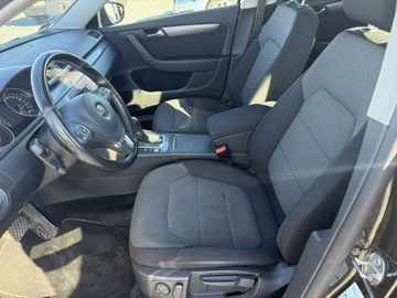 Volkswagen Passat B7 Variant 2.0 TDI CR DPF BlueMotion 140KM 2013 Volkswagen Passat 2.0TDi 140KM DSG 2013r R-Line, zdjęcie 12