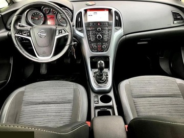 Opel Astra J GTC 1.4 Turbo ECOTEC 140KM 2016 Opel Astra 1.4 Turbo Color Edition 140KM 2016r Możliwy transport pod dom!, zdjęcie 29