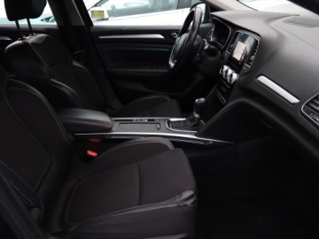 Renault Megane IV Grandtour Facelifting 1.3 TCe 140KM 2021 Renault Megane 1.3 TCe, Salon Polska, zdjęcie 8