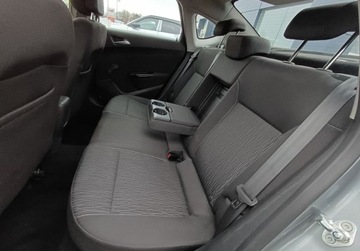Opel Astra J Sedan 1.6 Twinport ECOTEC 115KM 2014 Opel Astra 257 1.6 Active 115 KM Salon Polska 1.6 Benzyna 115KM, zdjęcie 20