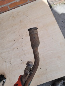 JEEP CHEROKEE KK 07-12 2.8 CRD ТОПЛИВОЗАЛИВНАЯ ТРУБКА