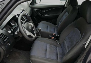 Hyundai ix20 Mikrovan 1.4 CVVT 90KM 2015 Hyundai ix20 Hyundai ix20 1.4 Benzyna 90KM, zdjęcie 16