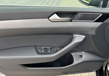 Volkswagen Passat B8 Limousine Facelifting 2.0 TDI SCR 150KM 2020 Volkswagen Passat 2.0TDI 150KM FulLed Navi Kamera Carplay AluZima Oryginal, zdjęcie 13
