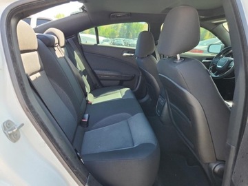 Dodge Charger VII 2017 Dodge Charger 2017 DODGE CHARGER SE 3.6 Benzyna 292KM, zdjęcie 9