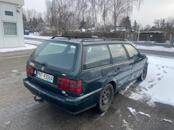 Volkswagen Passat B4 Sedan 1.9 TDI 90KM 1994 Volkswagen Passat Hak - 1.9 90 KM - 1994r, zdjęcie 2