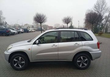 Toyota RAV4 II 1.8 VVTi 125KM 2002 Toyota RAV4 Zarejestrowany - ubezpieczony - 1,8 - 125 KM 1.8 Benzyna 125KM, zdjęcie 11