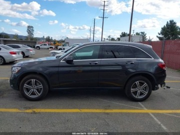 Mercedes GLC C254/X254 2022 Mercedes-Benz GLC 300 SUV 2022 2.0 Benzyna 255KM, zdjęcie 2