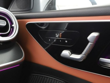 Mercedes Klasa C W206 2022 Mercedes C 220 mHEV 4x4 automat skóra panorama, zdjęcie 37