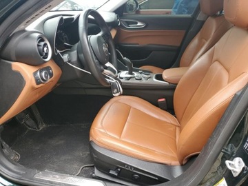 Alfa Romeo Giulia II Sedan Facelifting 2.0 Turbo 280KM 2020 Alfa Romeo Giulia TI 2020 2.0l 2.0 Benzyna 280KM, zdjęcie 7